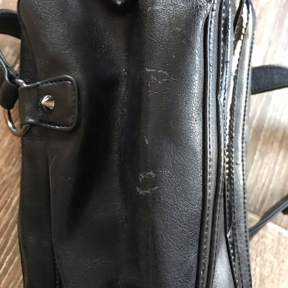 Vintage Guess shoulder bag black with chains - Picture 3 of 6